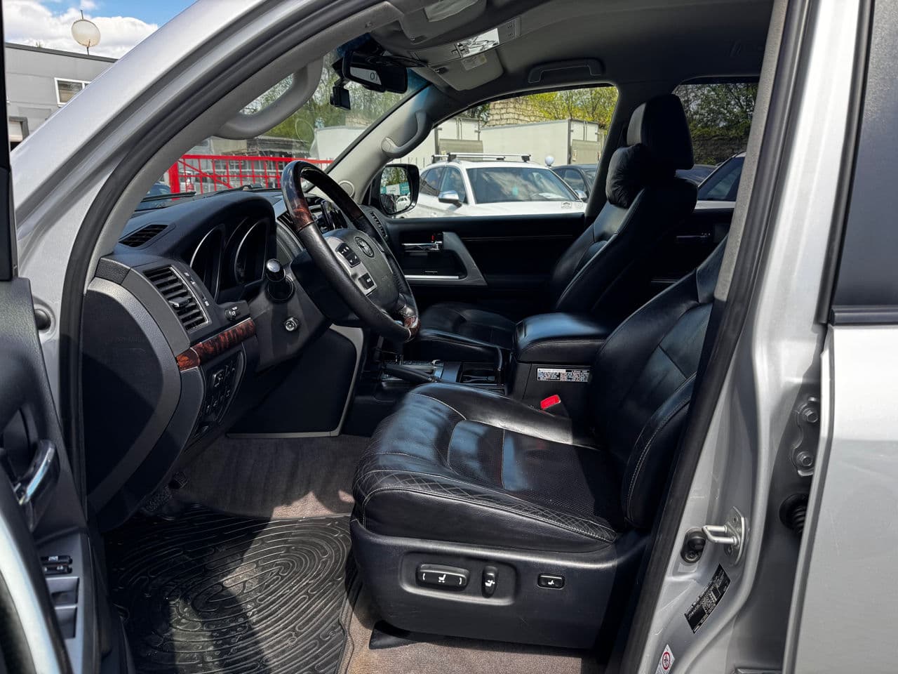Toyota Land Cruiser 2013 — Миниатюра 5