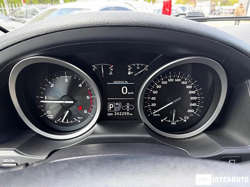 Toyota Land Cruiser 2013 — Миниатюра 7