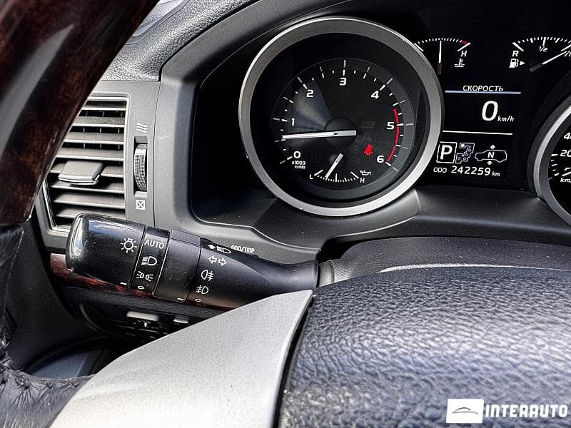 Toyota Land Cruiser 2013 — Миниатюра 9