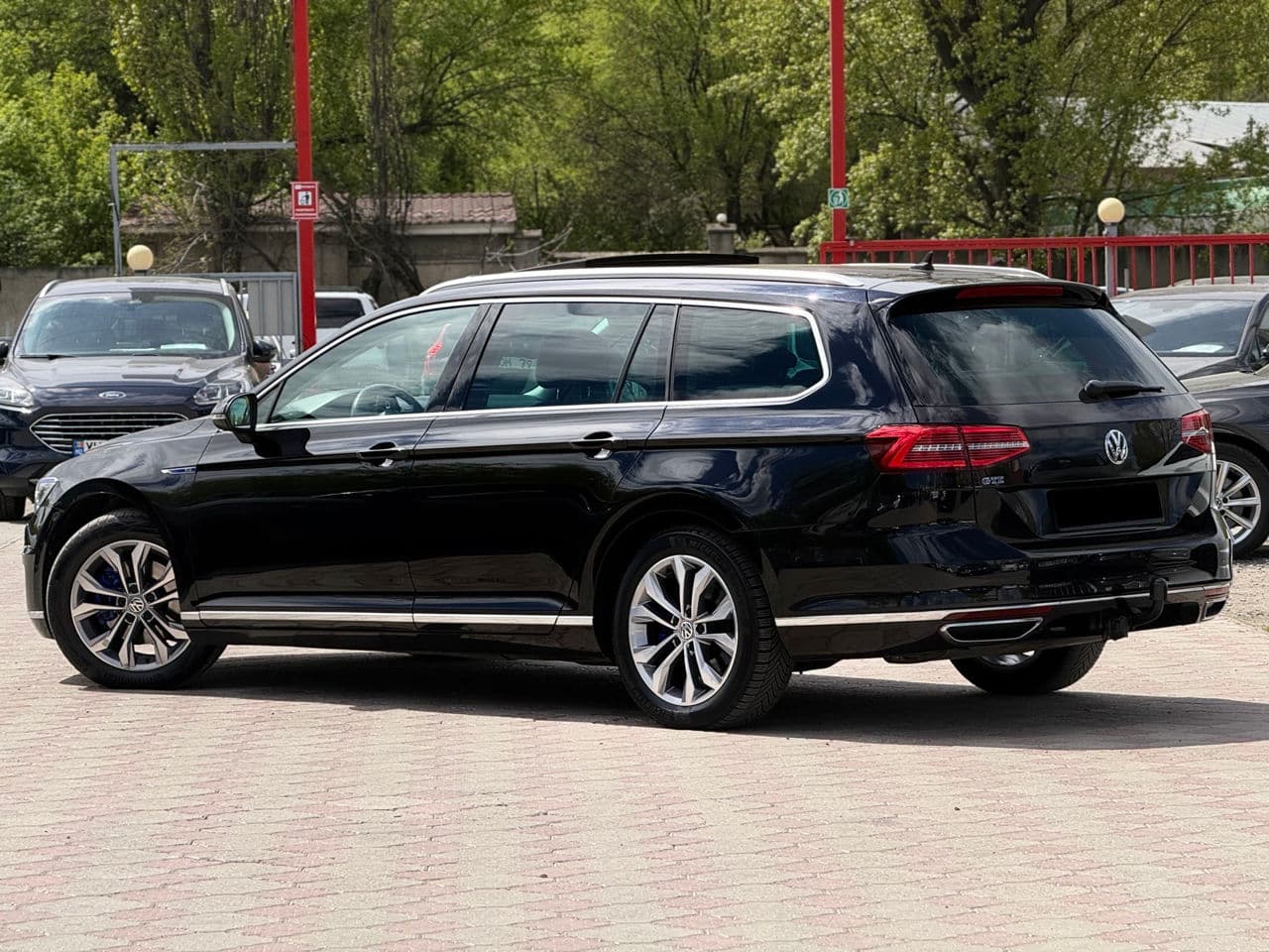 Volkswagen Passat GTE 2016 — Миниатюра 3