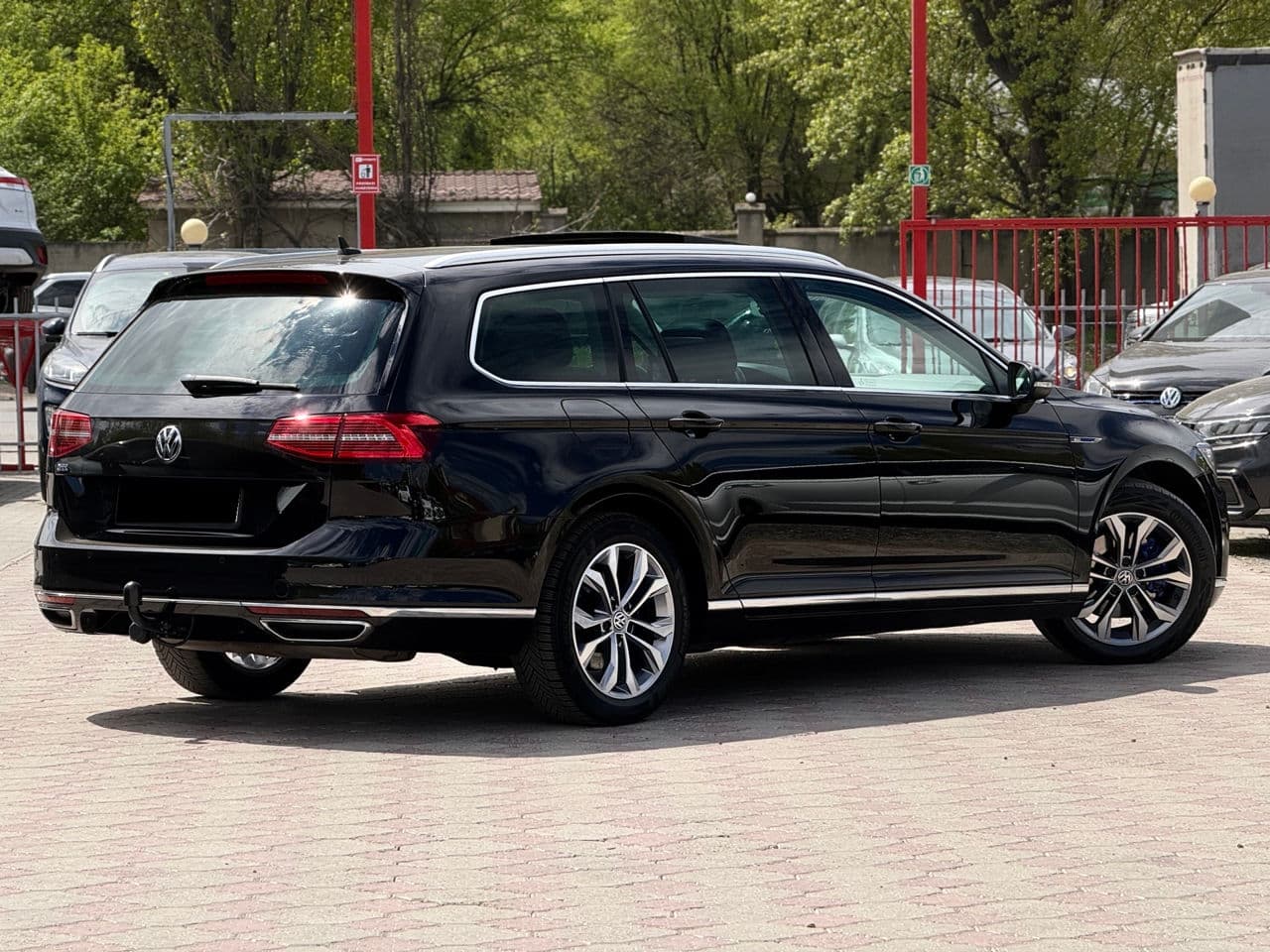 Volkswagen Passat GTE 2016 — Миниатюра 2