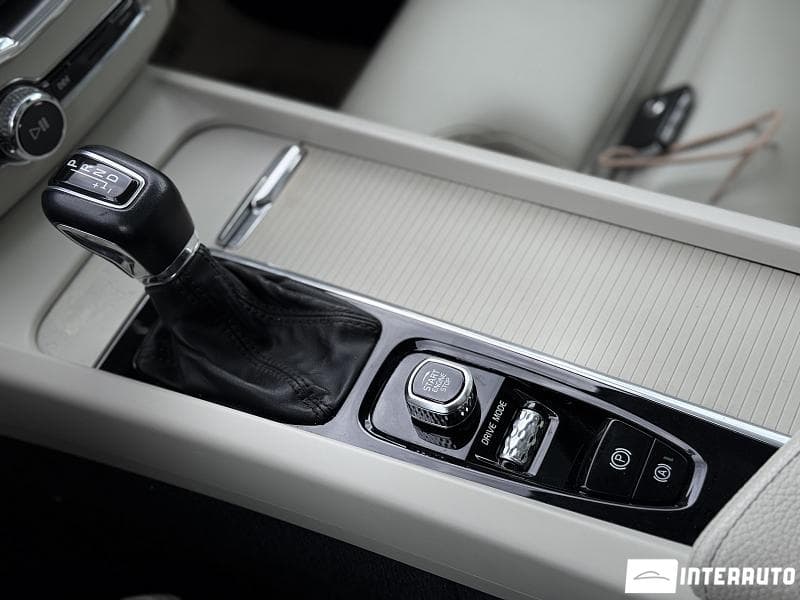 2018 Volvo XC 60 — Miniatură 17