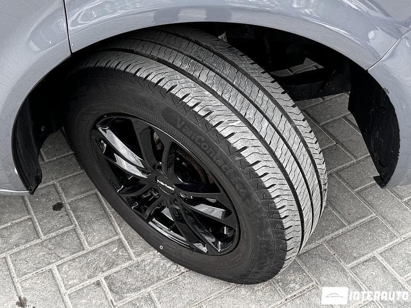 Volkswagen Caravelle 2017 — Миниатюра 14
