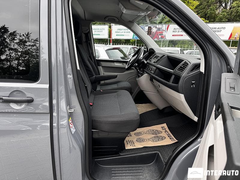Volkswagen Caravelle 2017 — Миниатюра 13