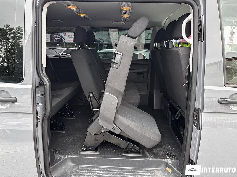 Volkswagen Caravelle 2017 — Миниатюра 11