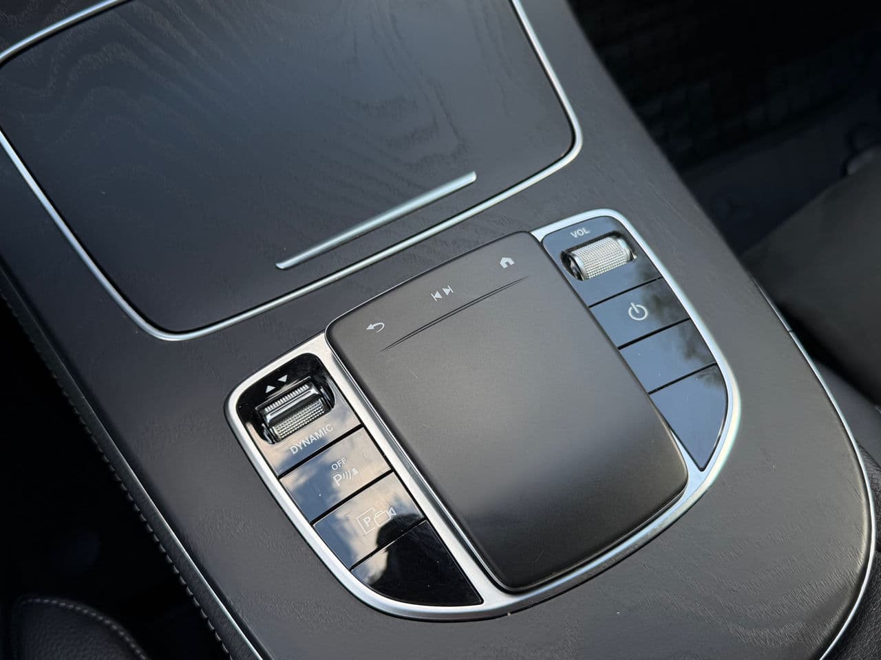 Mercedes E 300e 2022 — Миниатюра 16