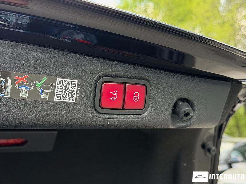Mercedes E 300e 2022 — Миниатюра 20