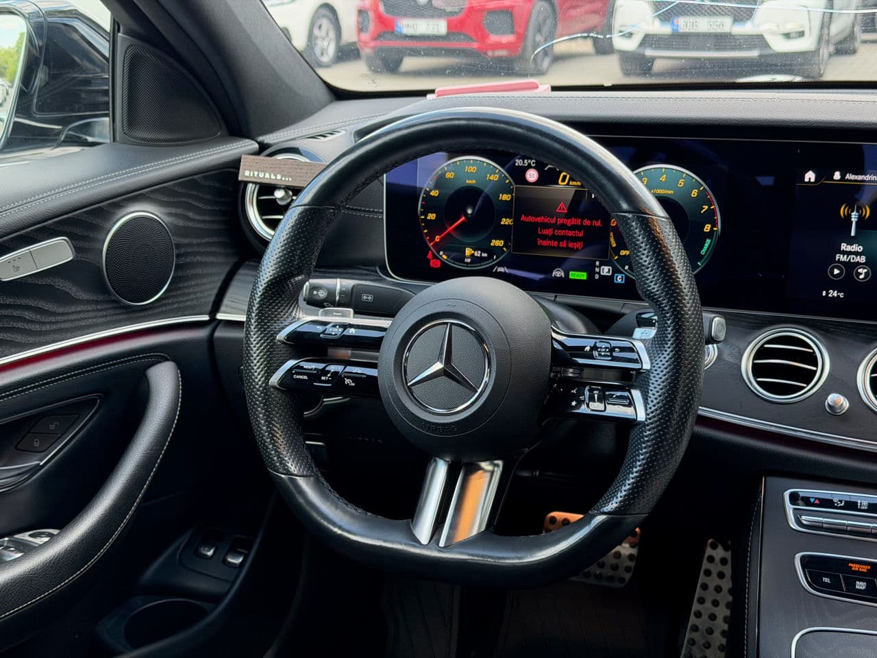 Mercedes E 300e 2022 — Миниатюра 12