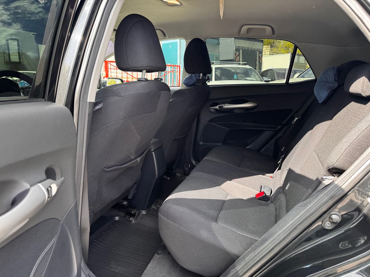 Toyota Auris 2011 — Миниатюра 6