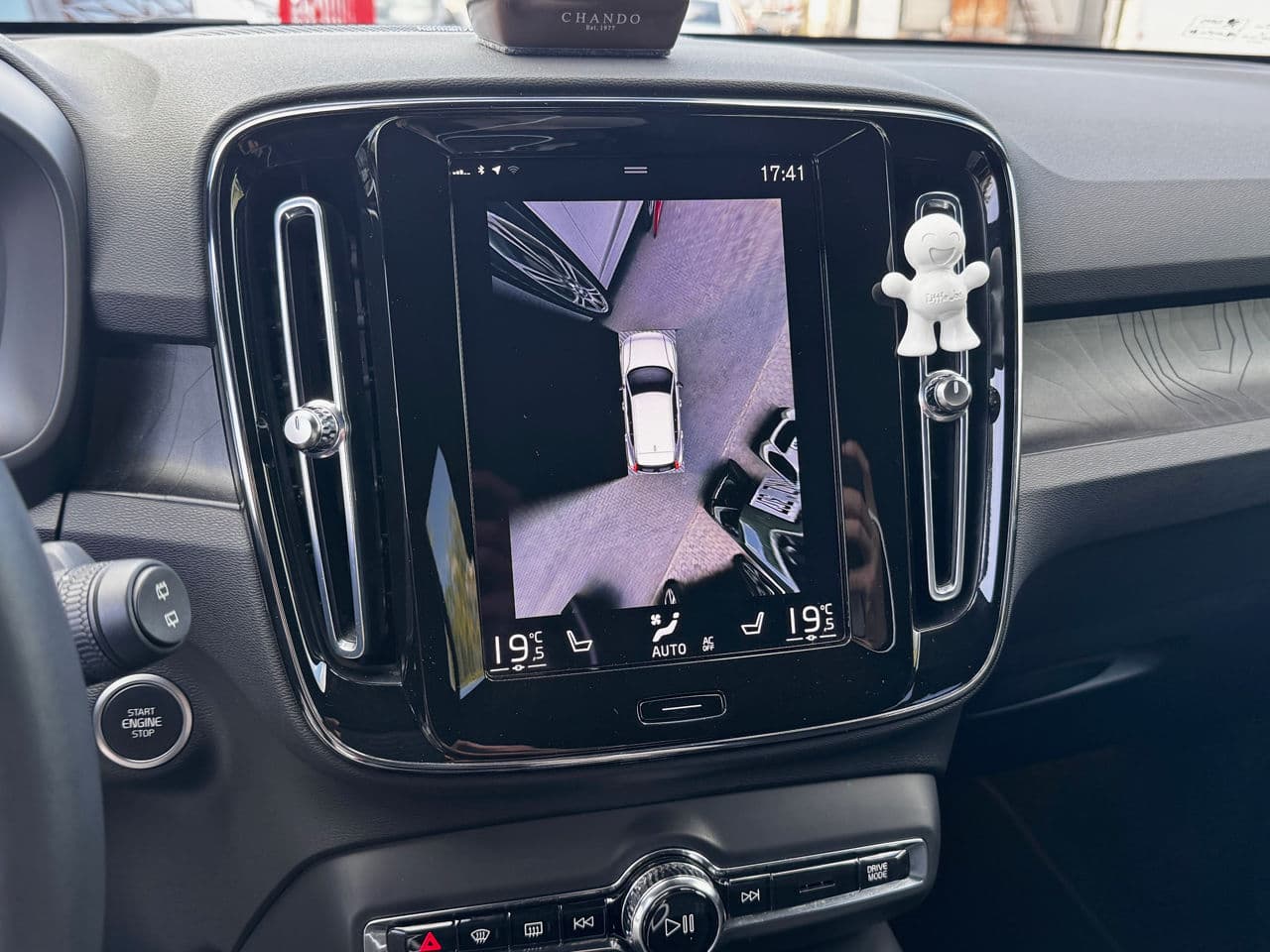 2022 Volvo XC 40 — Miniatură 10