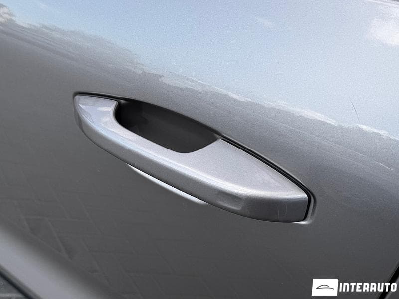 2022 Volvo XC 40 — Miniatură 19