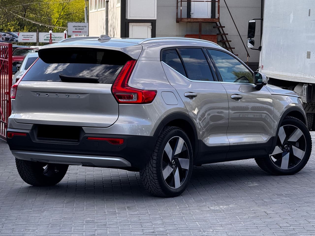 2022 Volvo XC 40 — Miniatură 3
