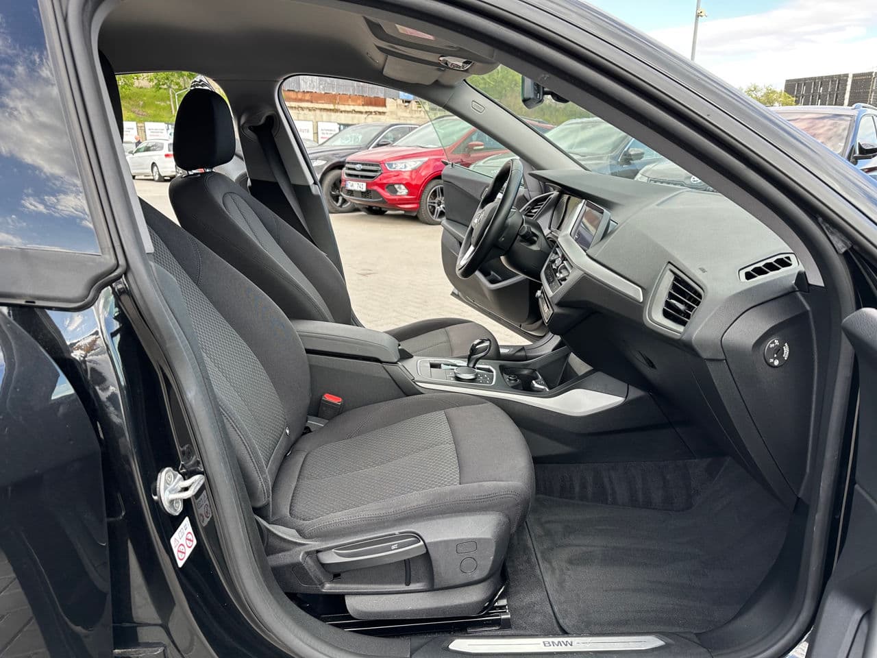 BMW 216d 2020 — Миниатюра 12