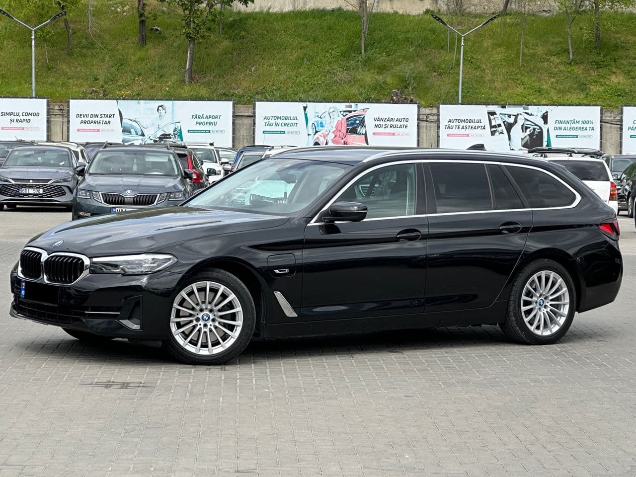 BMW 530e 2022 — Миниатюра 2