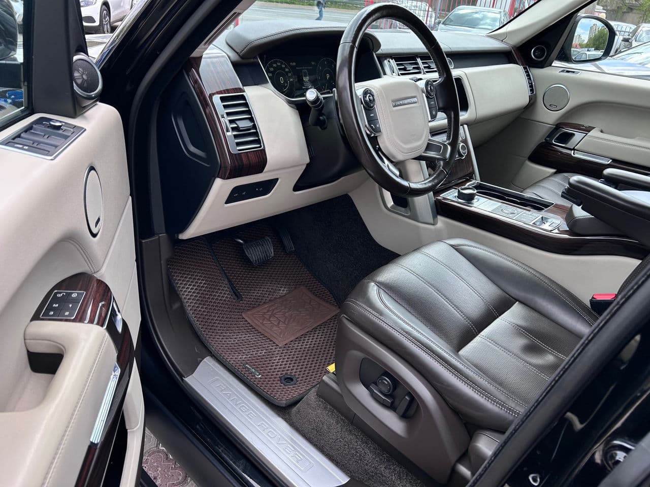 Land Rover Range Rover Vogue 2016 — Миниатюра 6
