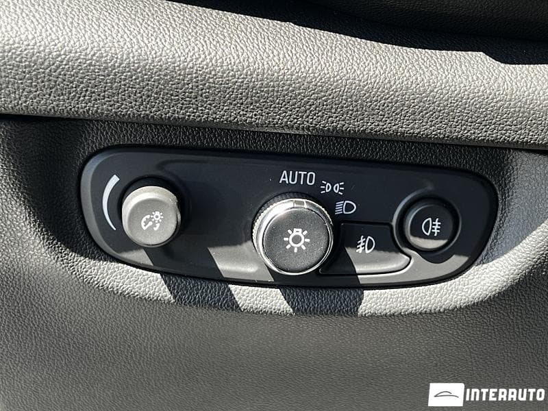 Opel Insignia 2018 — Миниатюра 15