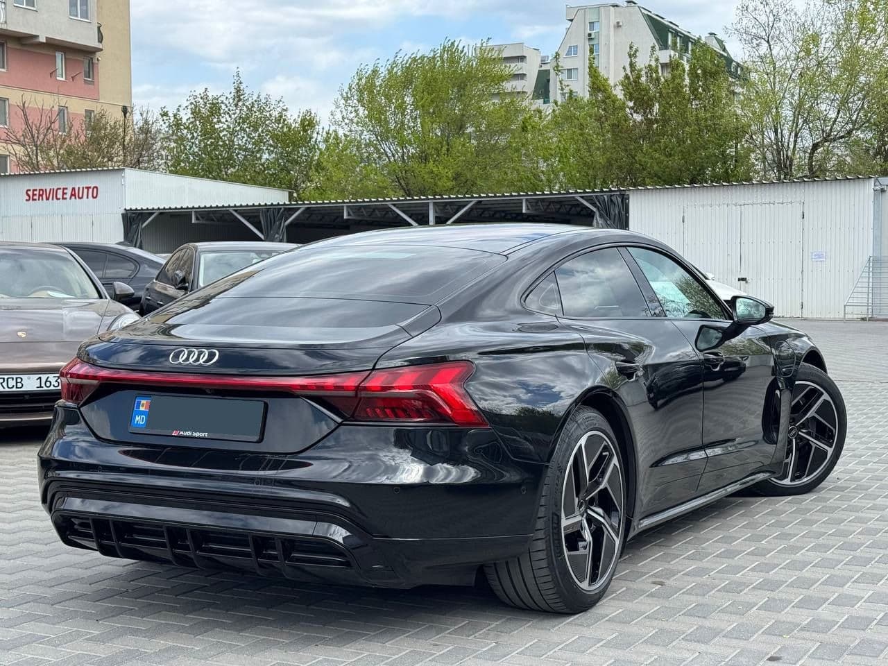 Audi E-tron GT 2021 — Миниатюра 4