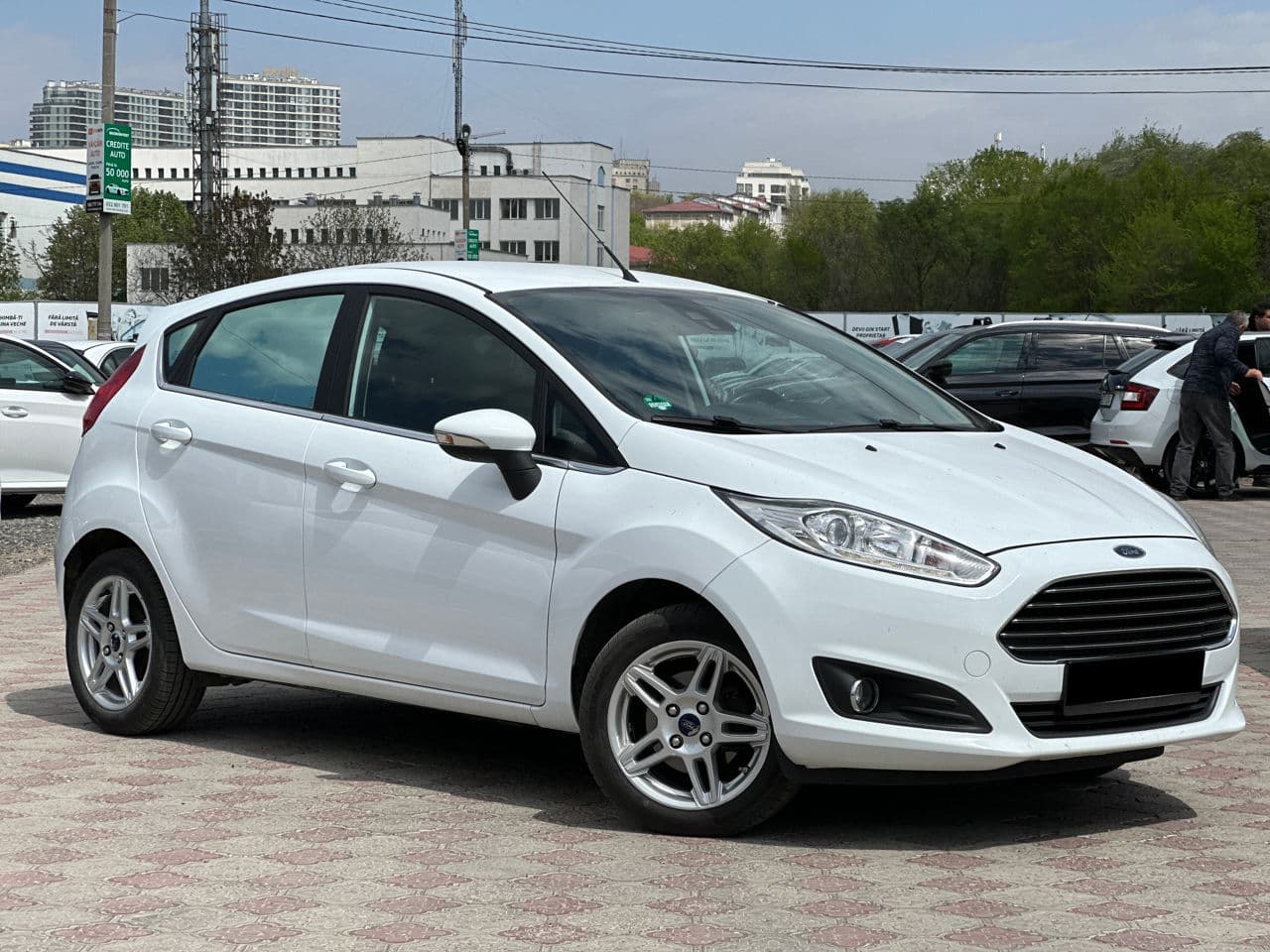 Ford Fiesta 2015 — Миниатюра 4