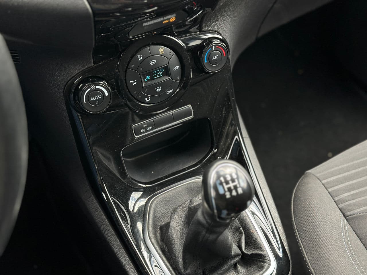 Ford Fiesta 2015 — Миниатюра 11