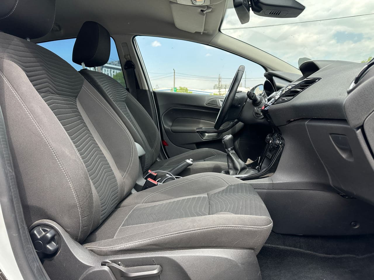 Ford Fiesta 2015 — Миниатюра 12