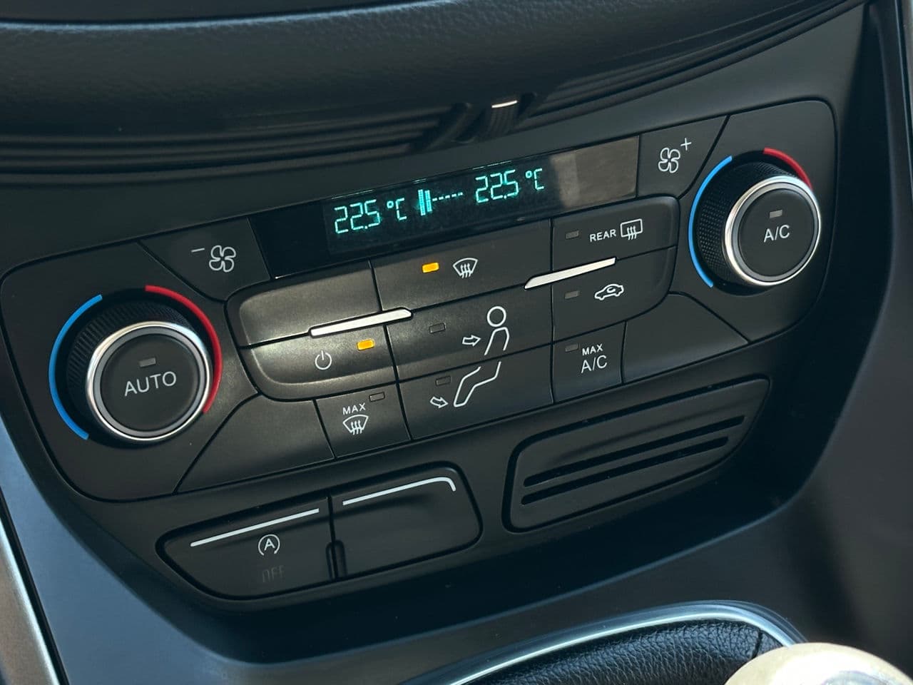 Ford Kuga 2018 — Миниатюра 11