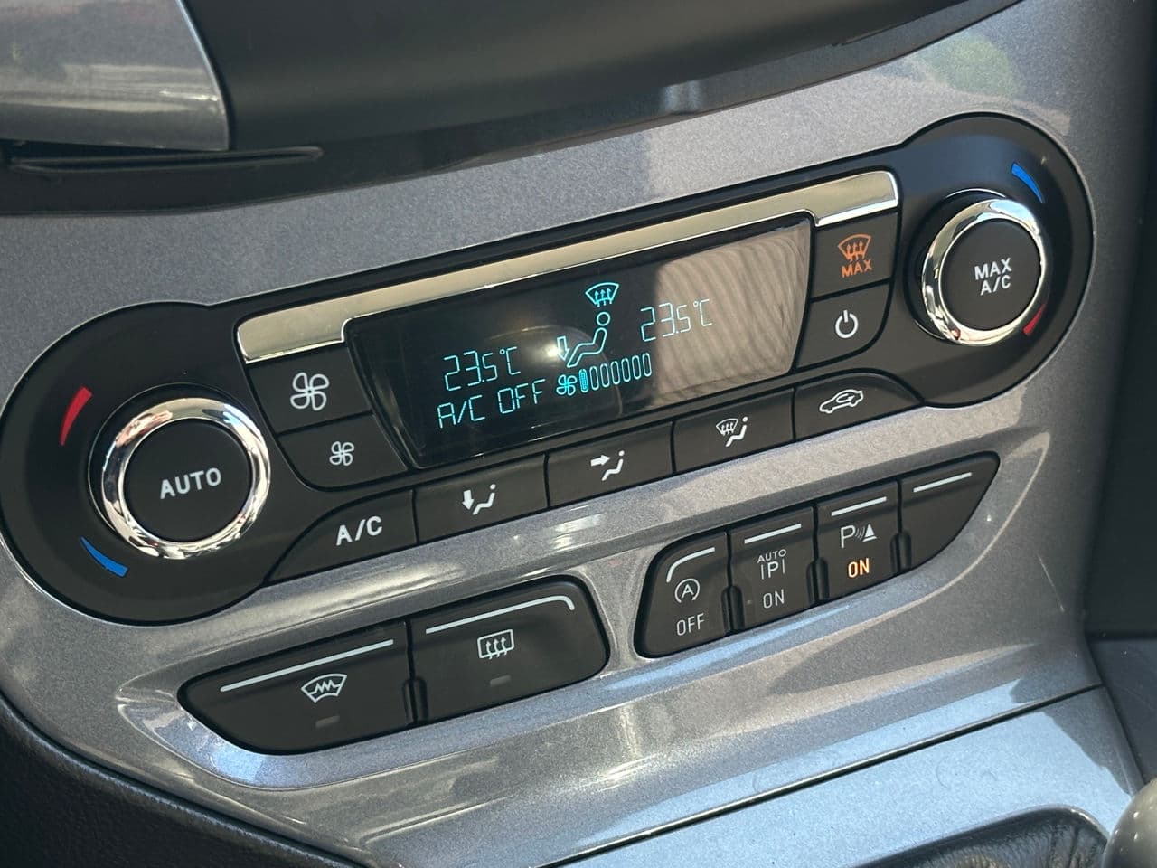 Ford Focus 2014 — Миниатюра 11