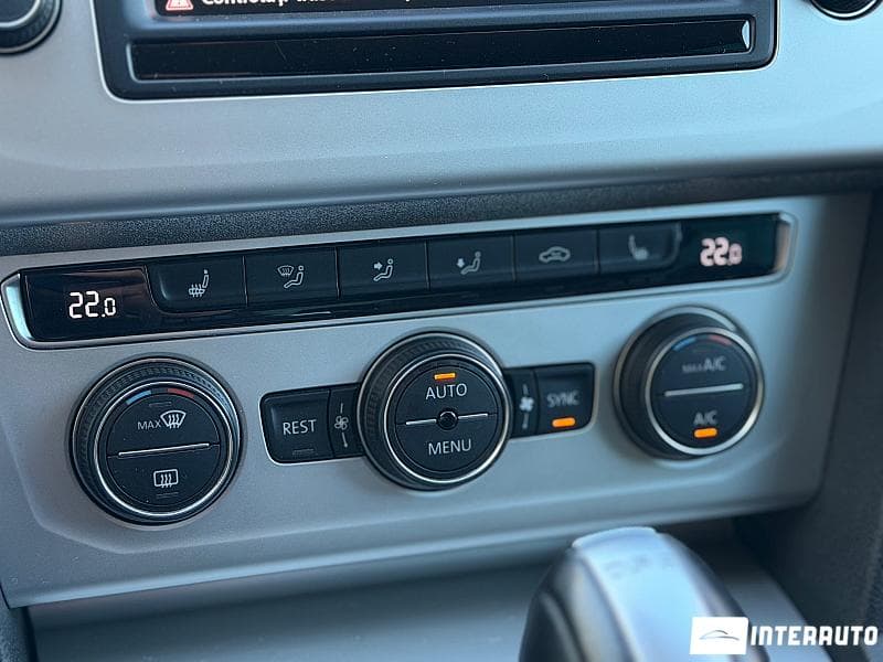 2016 Volkswagen Passat — Miniatură 14