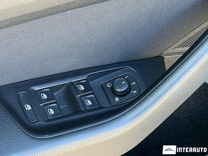 2016 Volkswagen Passat — Miniatură 7