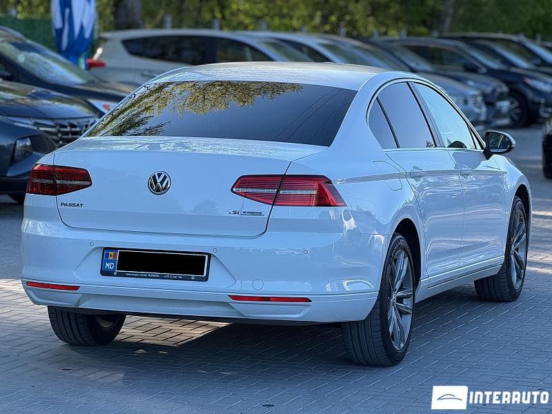 2016 Volkswagen Passat — Miniatură 2