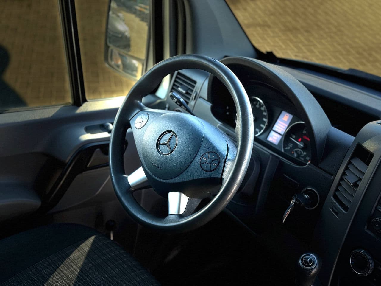 Mercedes Sprinter 2016 — Миниатюра 7