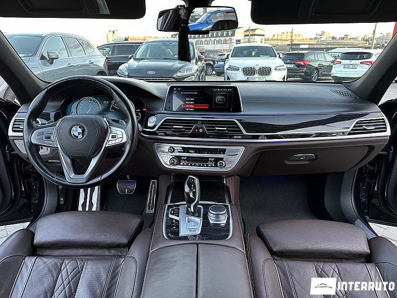 BMW 740 2019 — Миниатюра 6