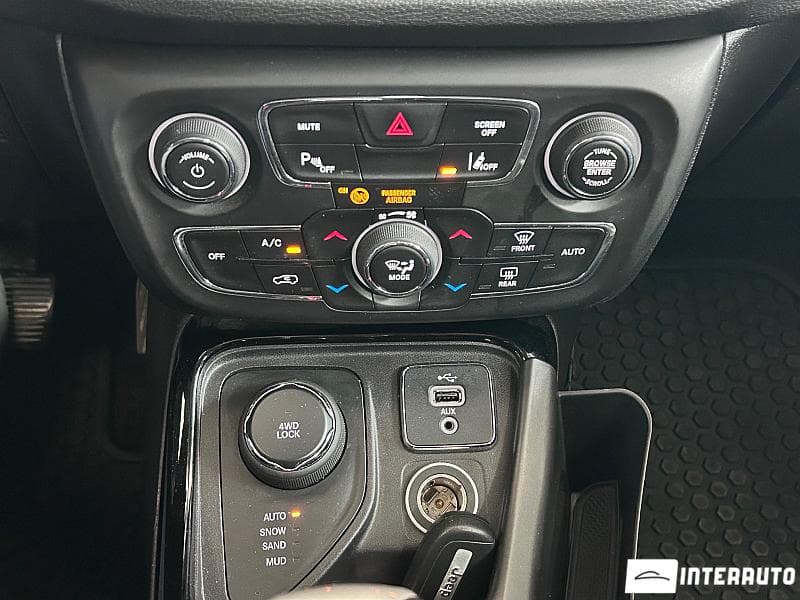 Jeep Compass 2018 — Миниатюра 14
