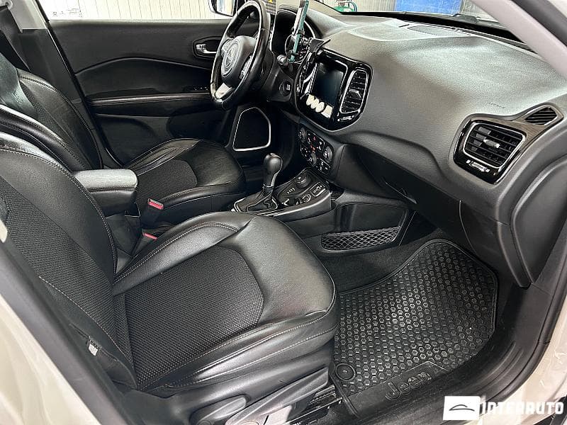 Jeep Compass 2018 — Миниатюра 16