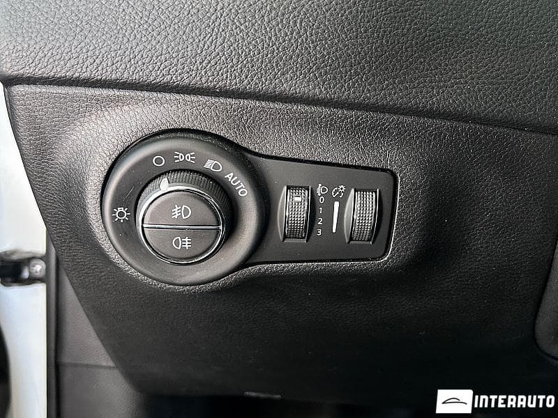 Jeep Compass 2018 — Миниатюра 9