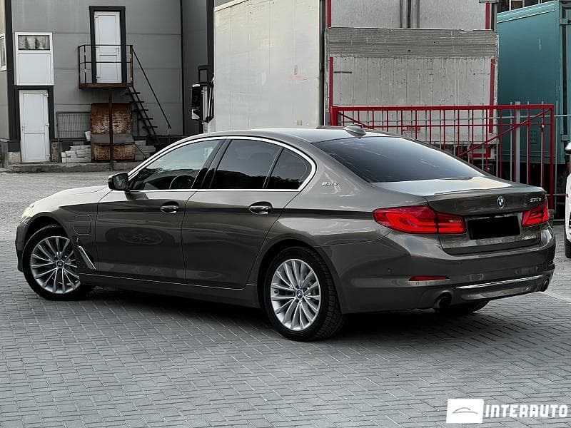 BMW 530e 2018 — Миниатюра 2