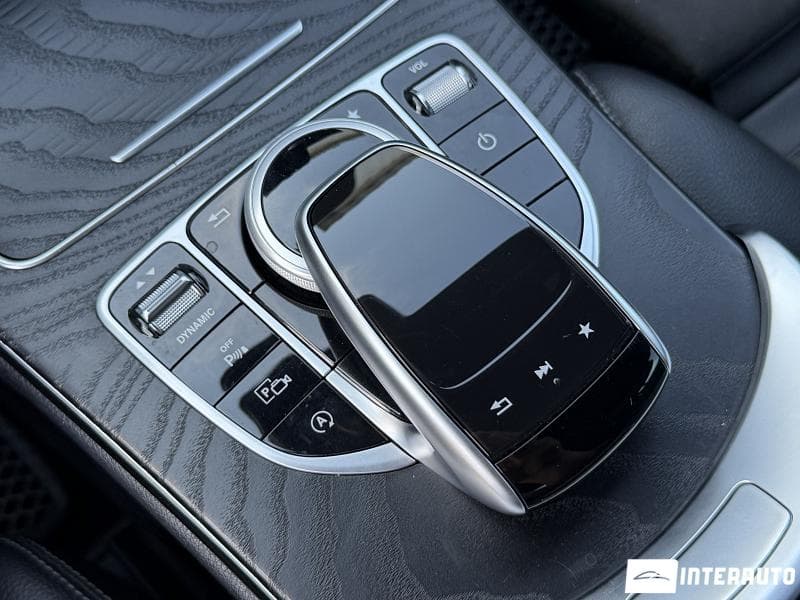 Mercedes C 200 2019 — Миниатюра 16