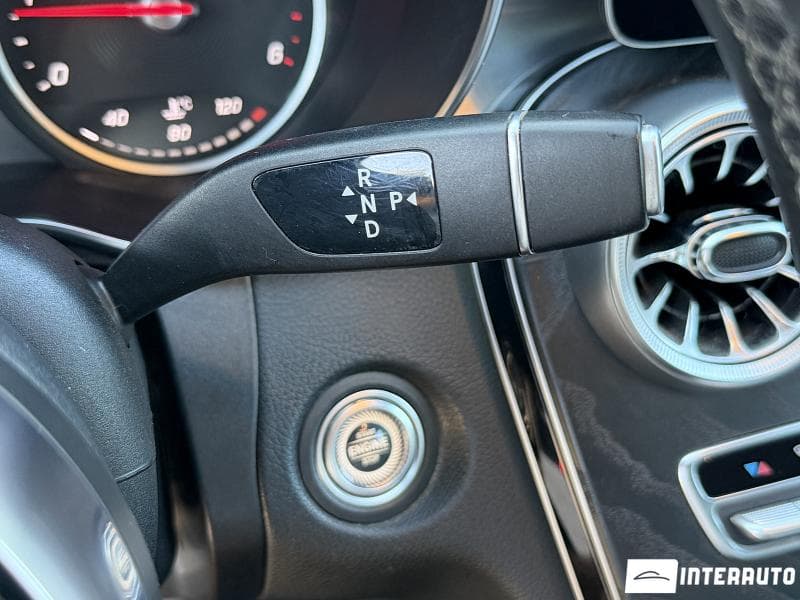 Mercedes C 200 2019 — Миниатюра 11