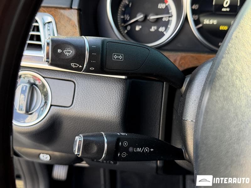 2013 Mercedes E 200 — Miniatură 11