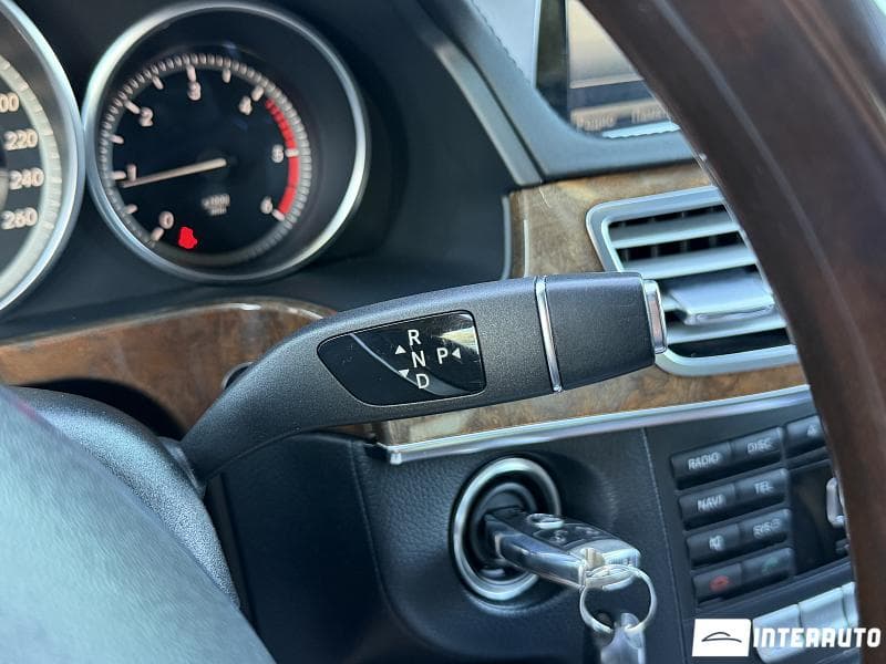 2013 Mercedes E 200 — Miniatură 12