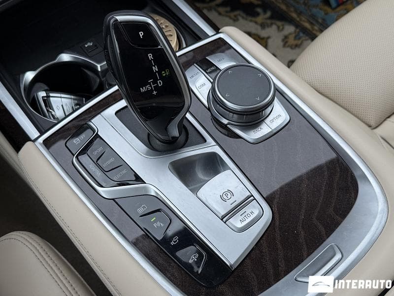 BMW 745e 2020 — Миниатюра 17