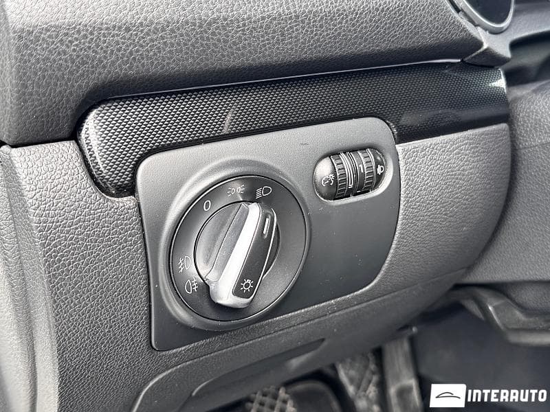 Volkswagen Golf 2011 — Миниатюра 15