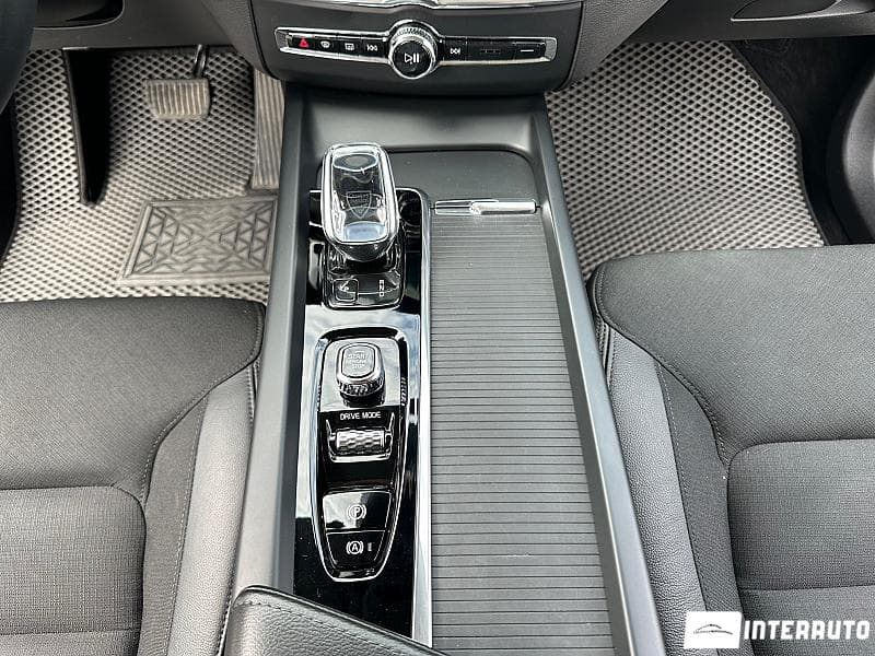 Volvo XC 60 2020 — Миниатюра 13