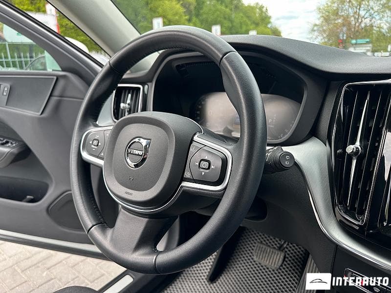 Volvo XC 60 2020 — Миниатюра 8