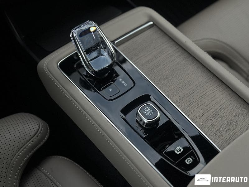 2025 Volvo XC 90 — Miniatură 19