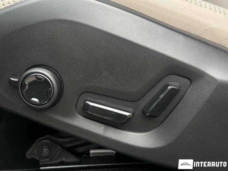 2025 Volvo XC 90 — Miniatură 8