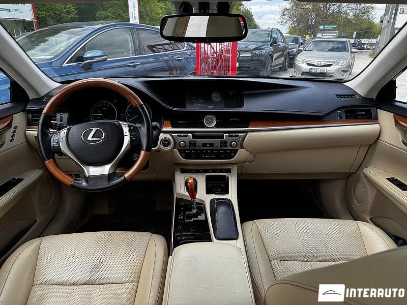 Lexus ES 300h 2013 — Миниатюра 8