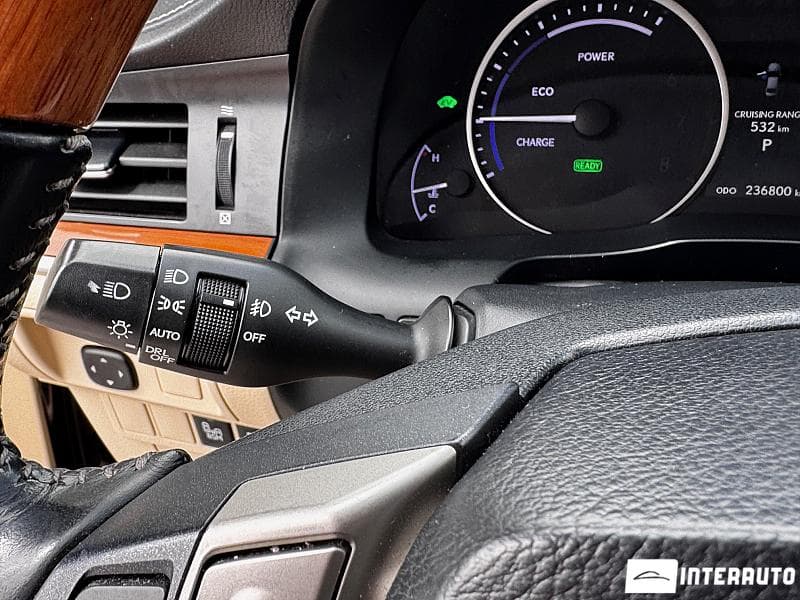Lexus ES 300h 2013 — Миниатюра 15