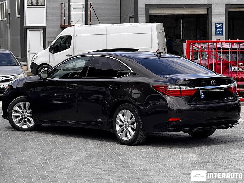 Lexus ES 300h 2013 — Миниатюра 4