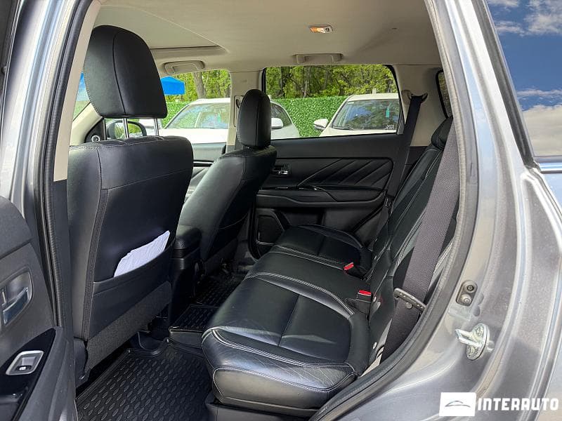 Mitsubishi Outlander 2015 — Миниатюра 19