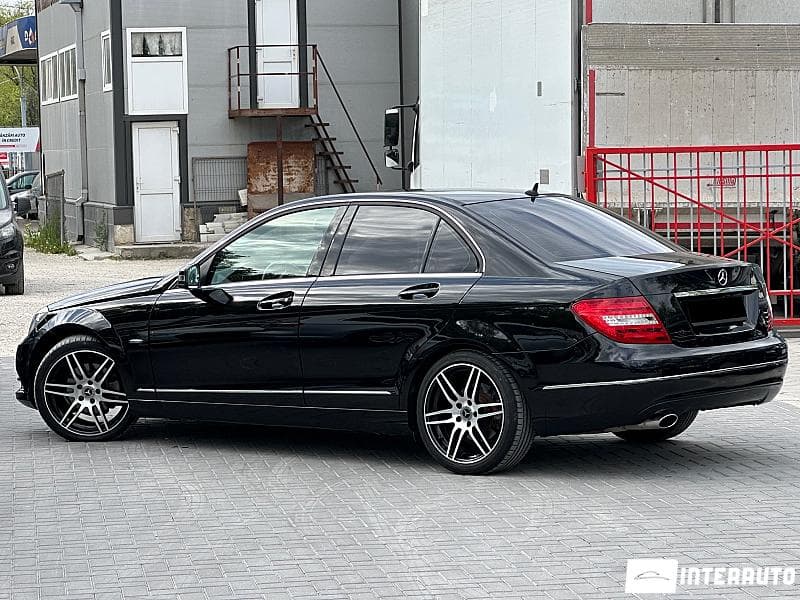 Mercedes C 200 2011 — Миниатюра 2